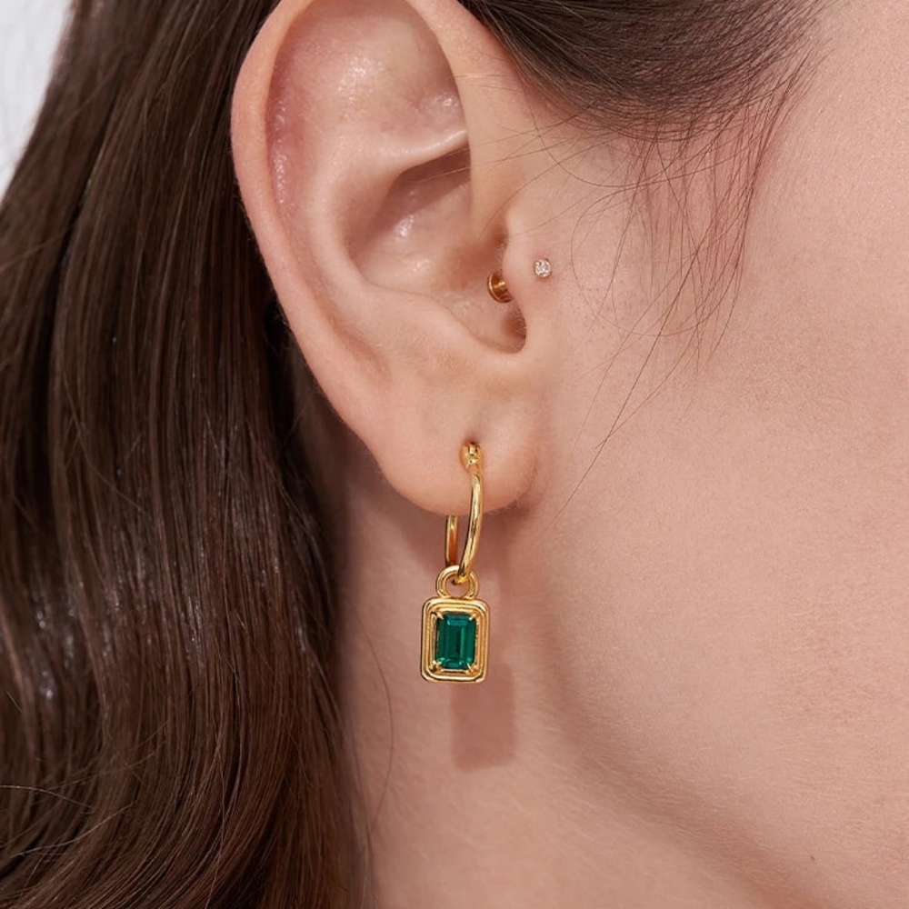 Oby jewelry EMERALD CUT LAB GROWN EMERALD HOOP EARRINGS